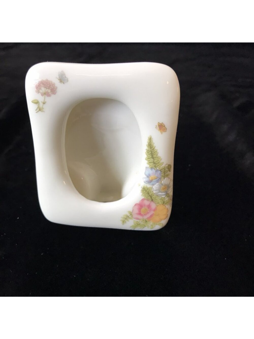 Vintage Mini Picture Frame Floral Fairy Cottage Porcelain Ceramic White Tabletop - Picture 15 of 16